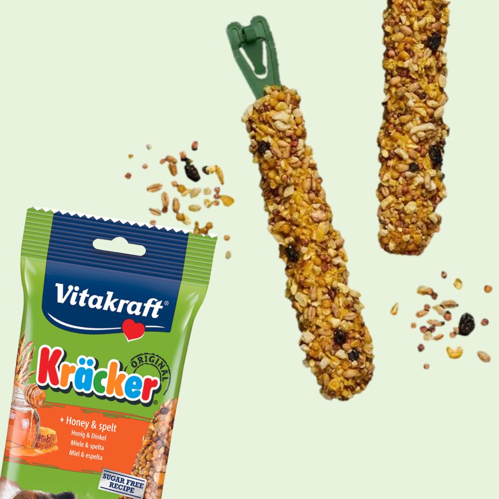Vitakraft Kracker Sticks Guinea Pig Treats Honey & Spelt 2pc