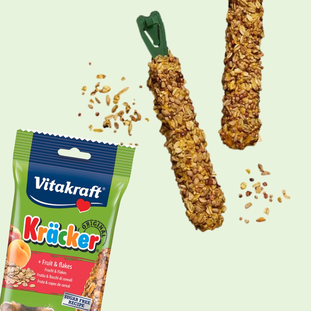 Vitakraft Kracker Sticks Hamster Treats Fruit & Flakes 2pc